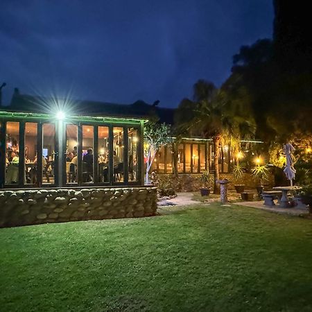 Thabile Lodge Oudtshoorn Bagian luar foto