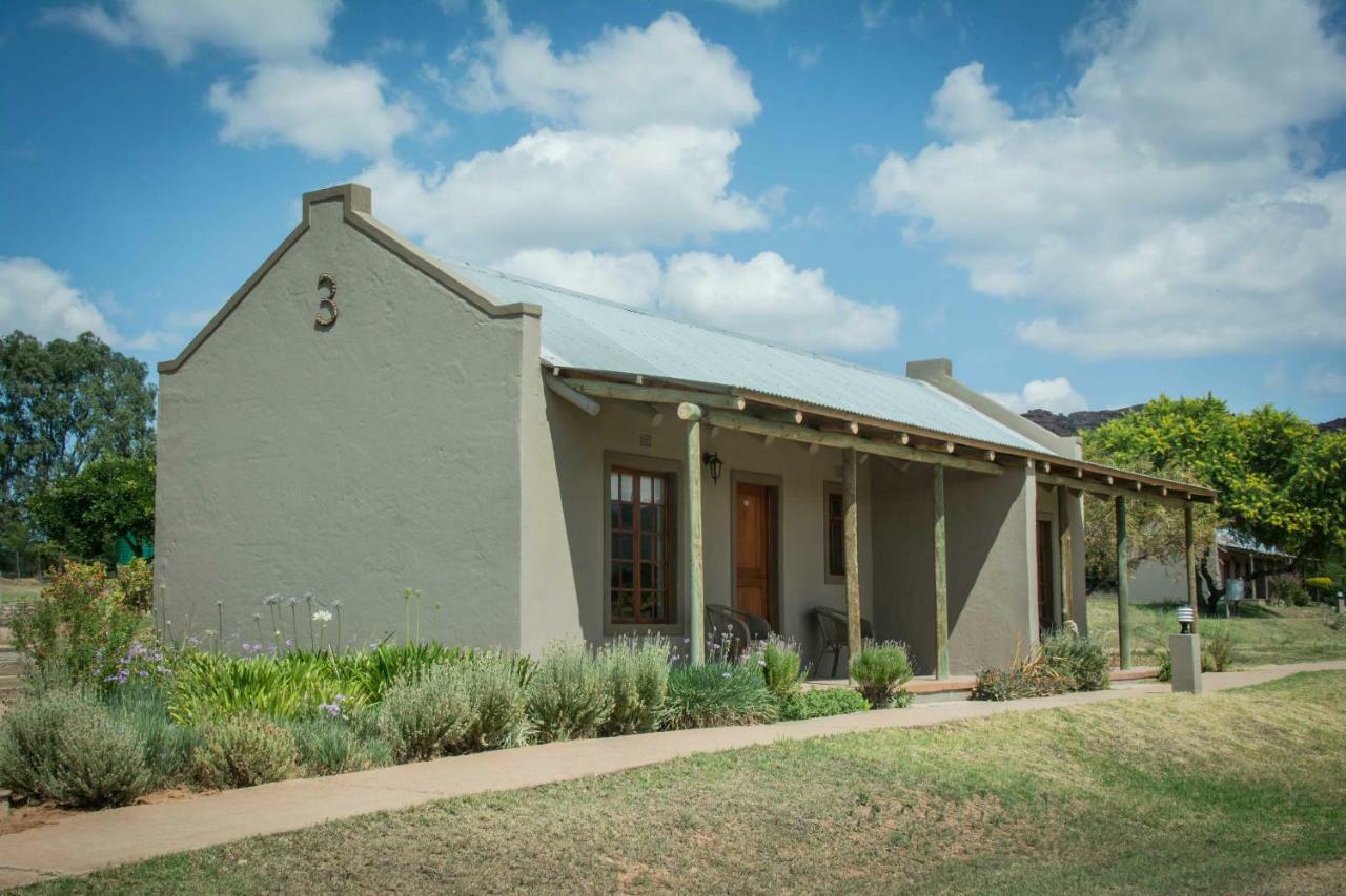 Thabile Lodge Oudtshoorn Bagian luar foto
