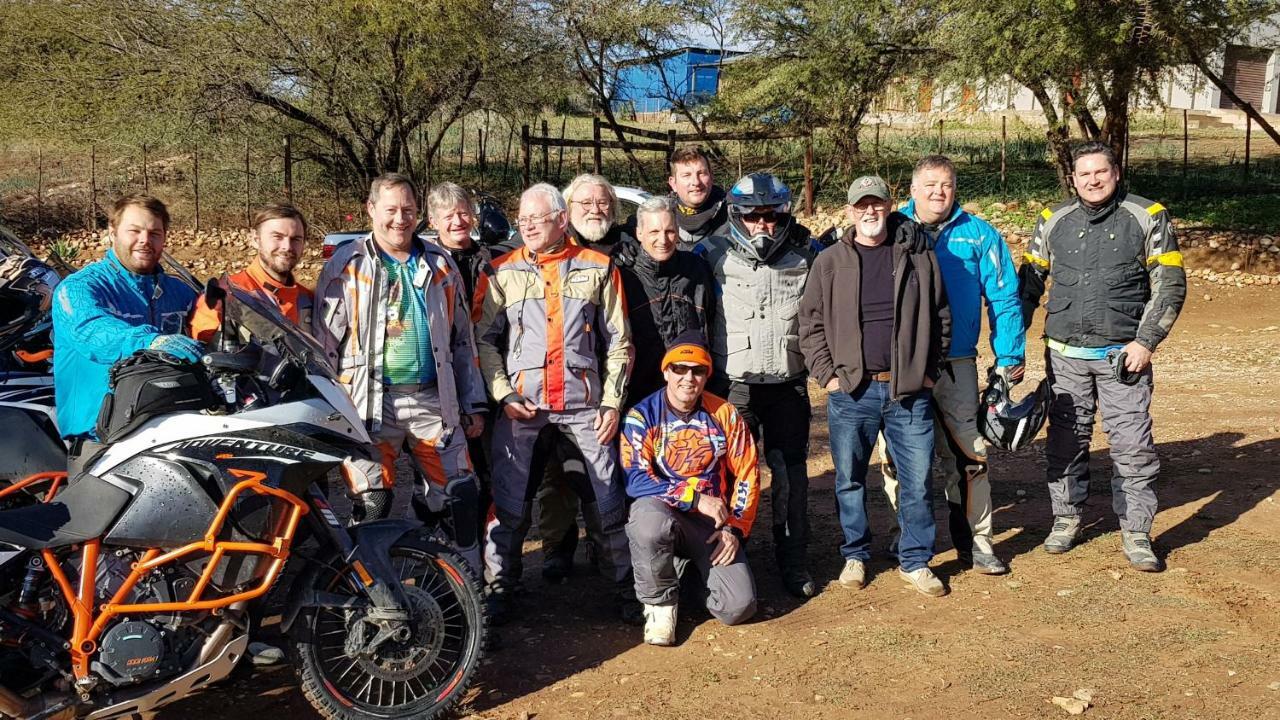 Thabile Lodge Oudtshoorn Bagian luar foto