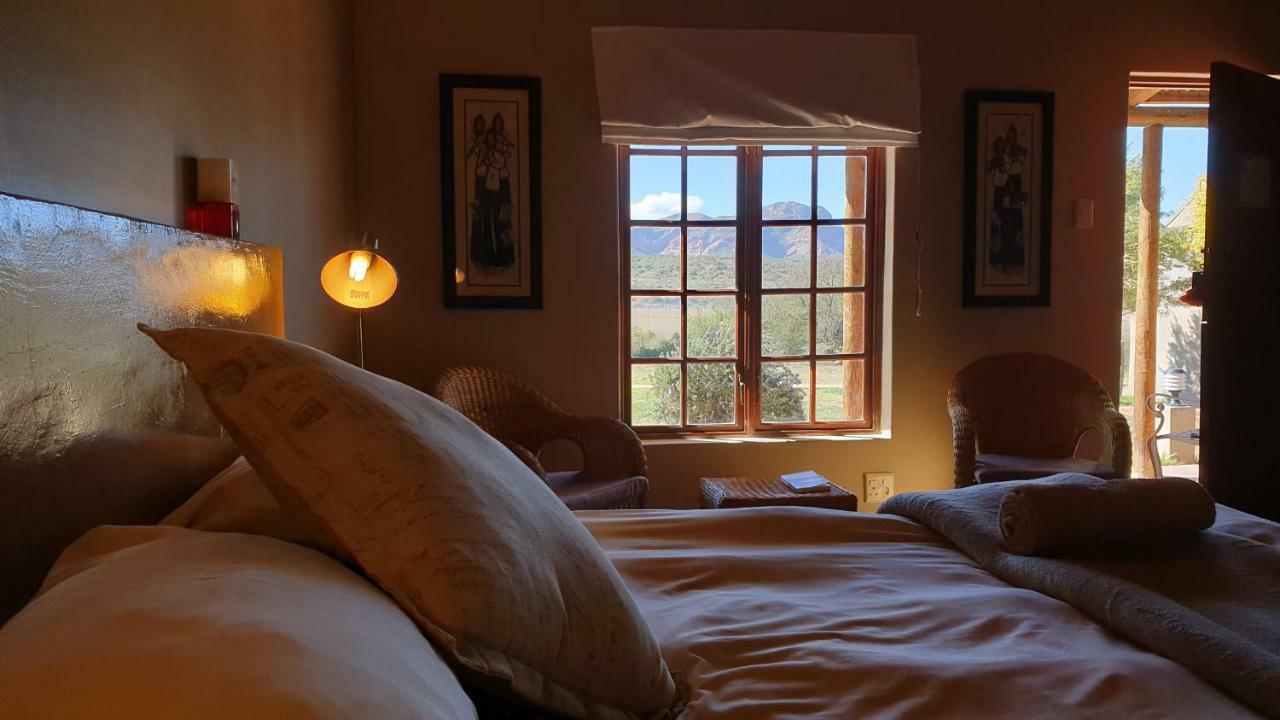 Thabile Lodge Oudtshoorn Bagian luar foto