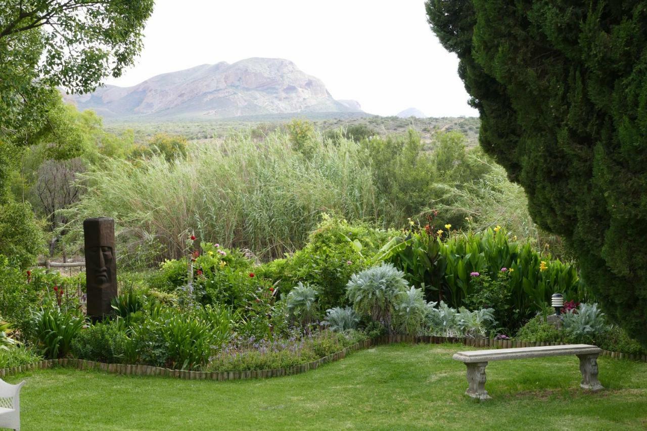Thabile Lodge Oudtshoorn Bagian luar foto